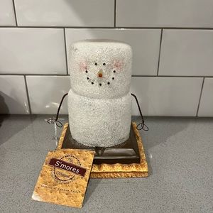 S’mores lighted figurine